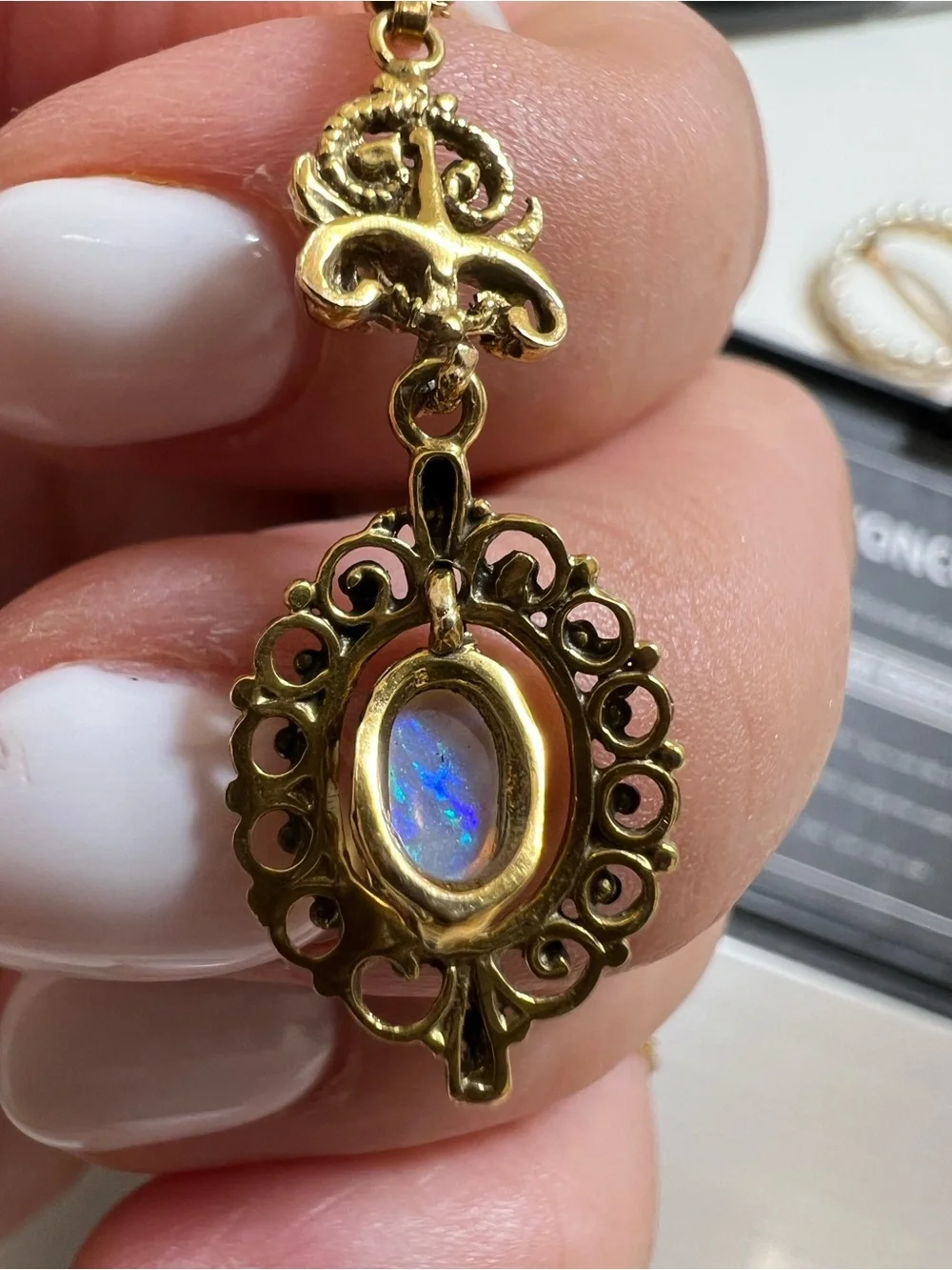 Antique 14K yellow gold with opals pendant necklace - Picture 11 of 15